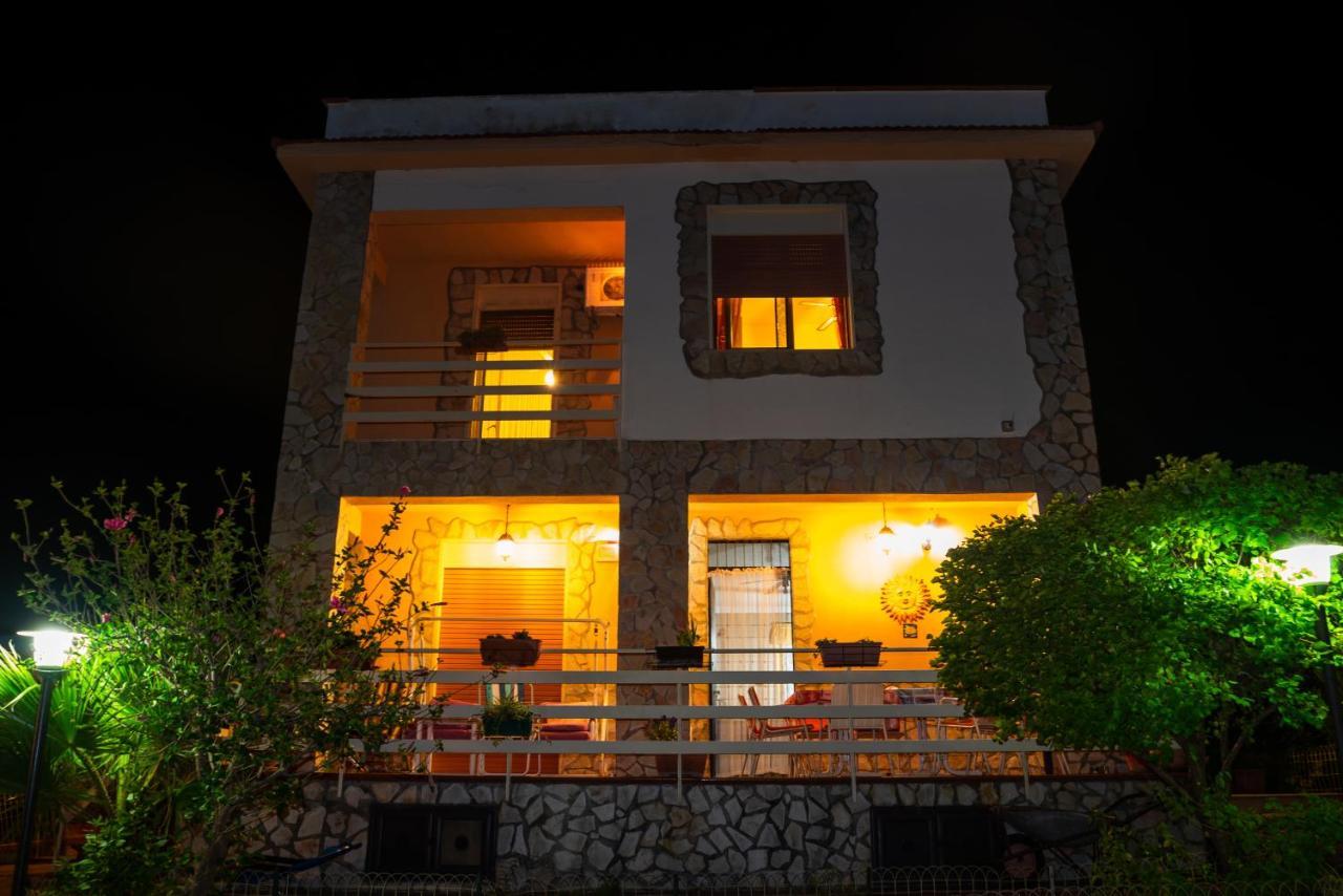 Villa San Lorenzo Sicily アルタヴィッラ・ミリーチア エクステリア 写真